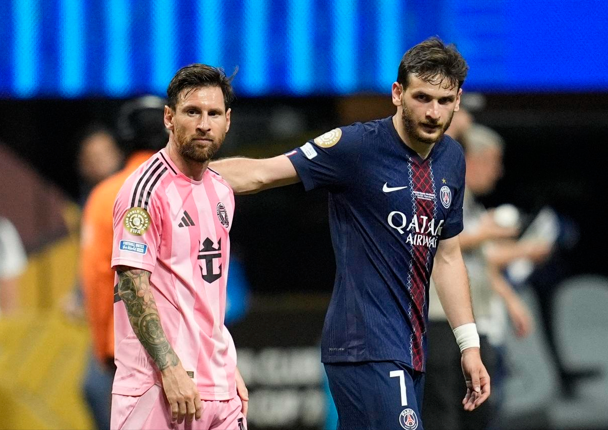 包含败北引发热议！，梅西在巴黎圣日耳曼比赛中险胜热度持续攀升的词条-九游体育下载