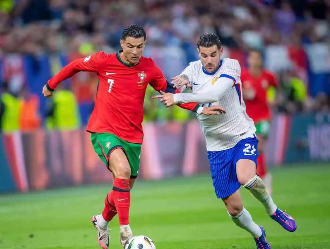 昨天国安vs深圳比赛有漏判是否处理裁判-九游体育下载